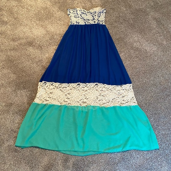 Kate Collection Colorblock Lace Maxi Dress size Medium - Picture 6 of 6